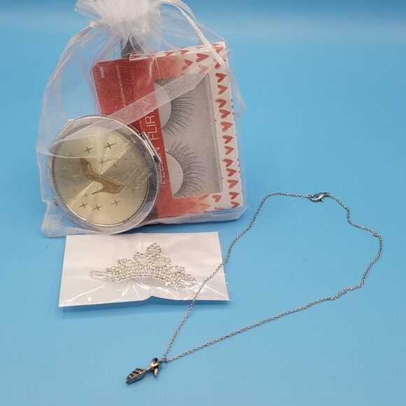 🔥 Cinderella Magic🏰 compact necklace Tiara barrette eyelashes - Picture 1 of 12